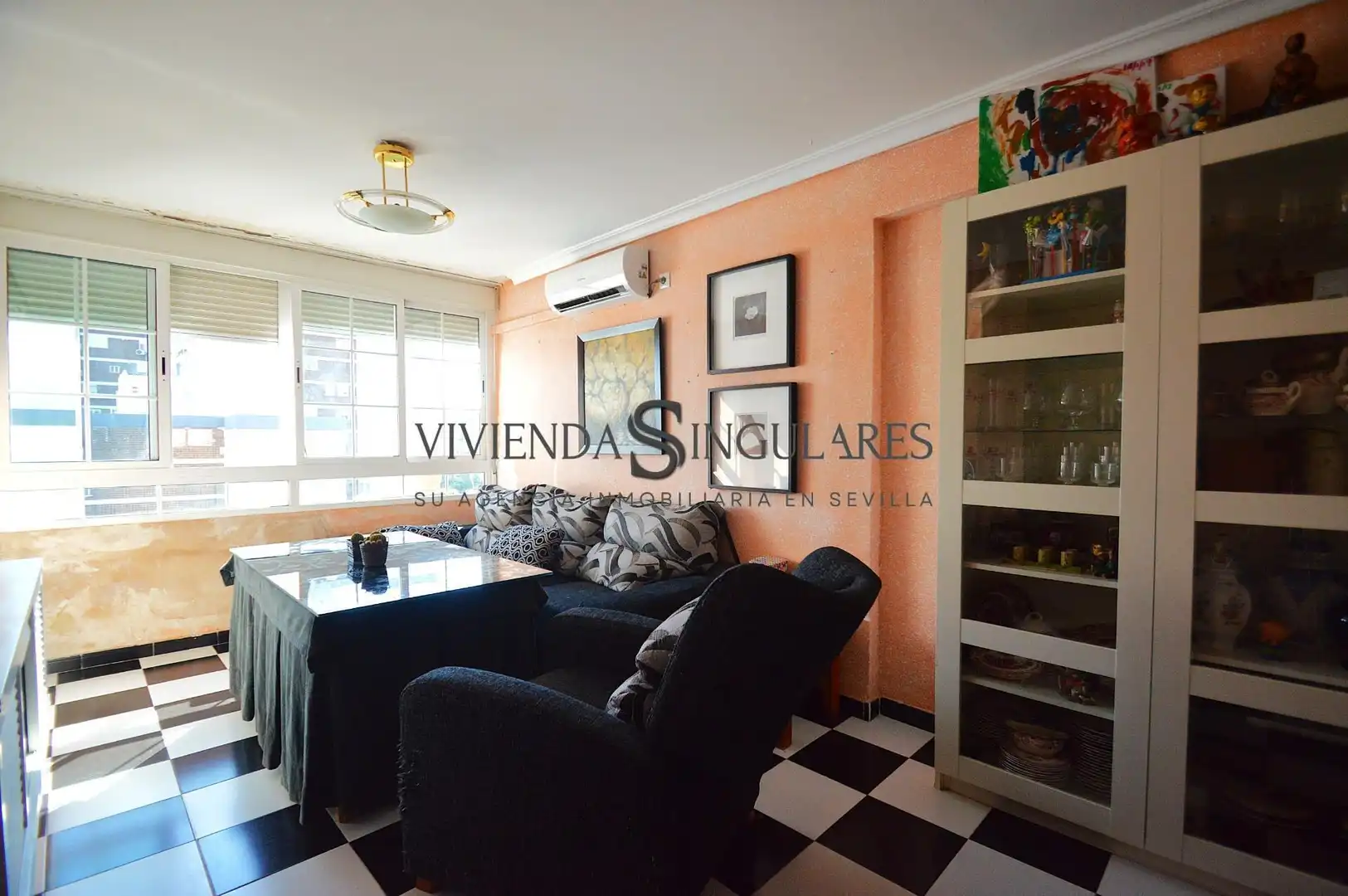 Sala d'estar de Pis en venda en Sevilla amb Aire condicionat i Calefacció