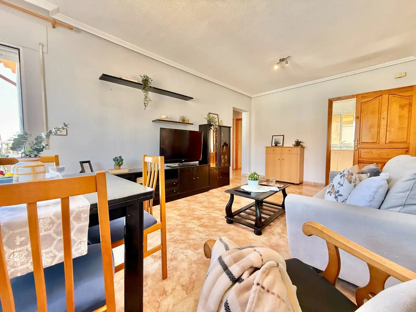 Sala d'estar de Casa o xalet en venda en San Pedro del Pinatar amb Jardí privat, Terrassa i Rentadora