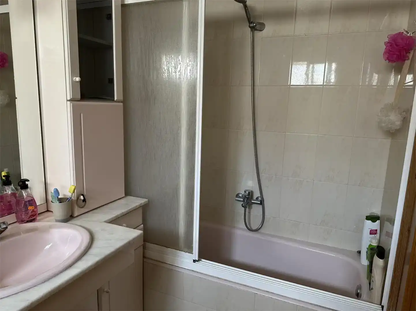 Badezimmer von Wohnung zum Verkauf in Lorca mit Klimaanlage und Balkon