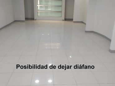 Local comercial de lloguer a Nucli Urbà
