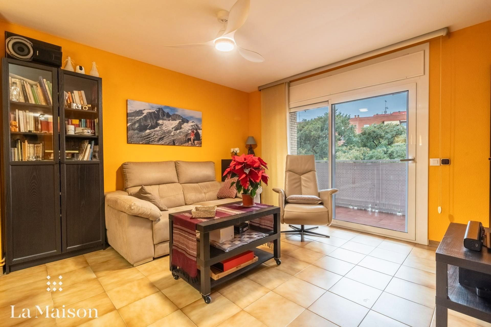 Sala d'estar de Pis en venda en Mataró amb Calefacció, Traster i TV