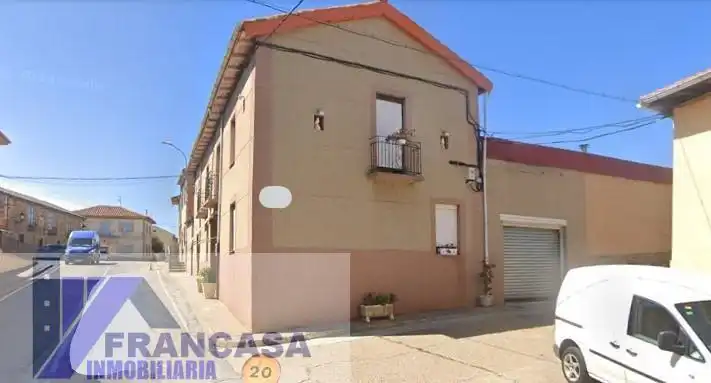 Vista exterior de Casa o chalet en venta en Palacios de la Valduerna