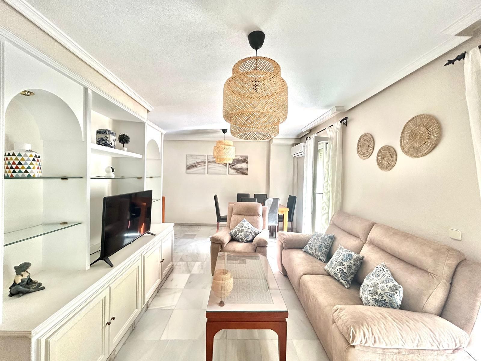 Ático de alquiler en Calle VICTORIA, La Victoria, Centro