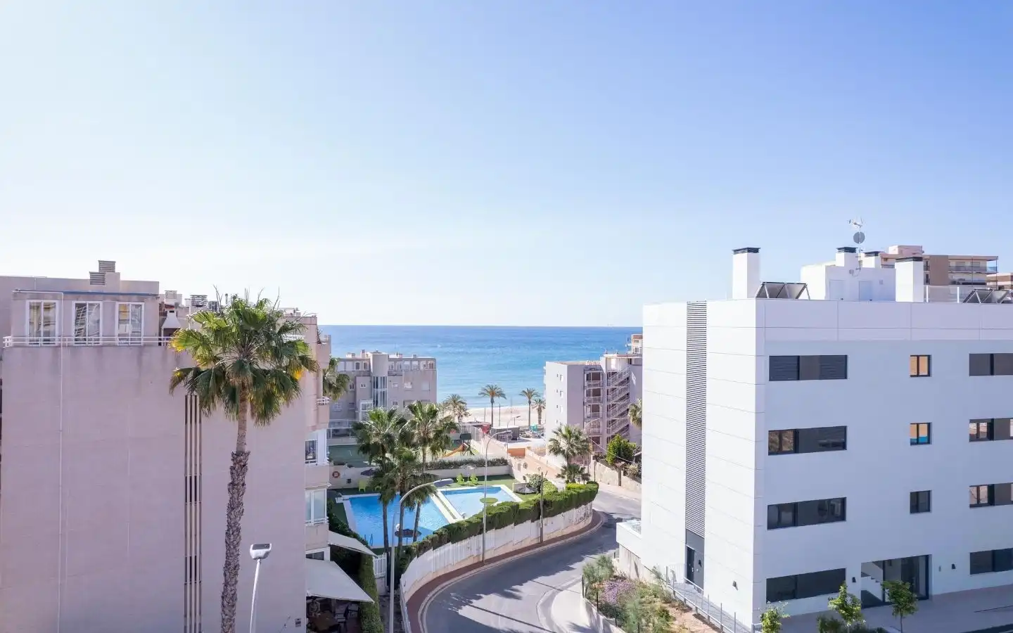 Vista exterior de Apartament en venda en El Campello amb Aire condicionat, Traster i Piscina