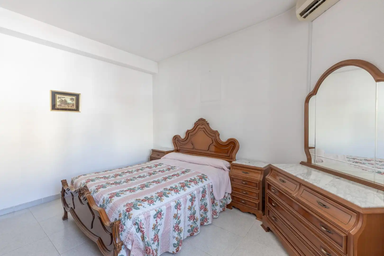 Bedroom of Buildings for sale in La Zubia