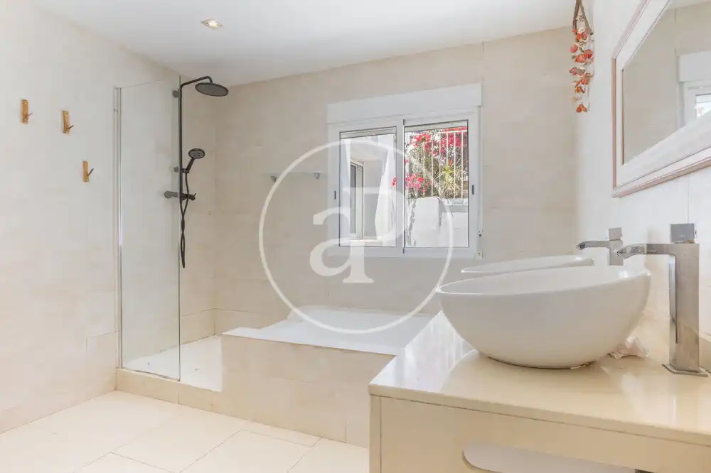 Bathroom of Houses for sale in Alcalà de Xivert  with Air Conditioner, Heating and Terrace