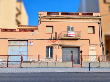 Adossat en venda a de l'Empordà