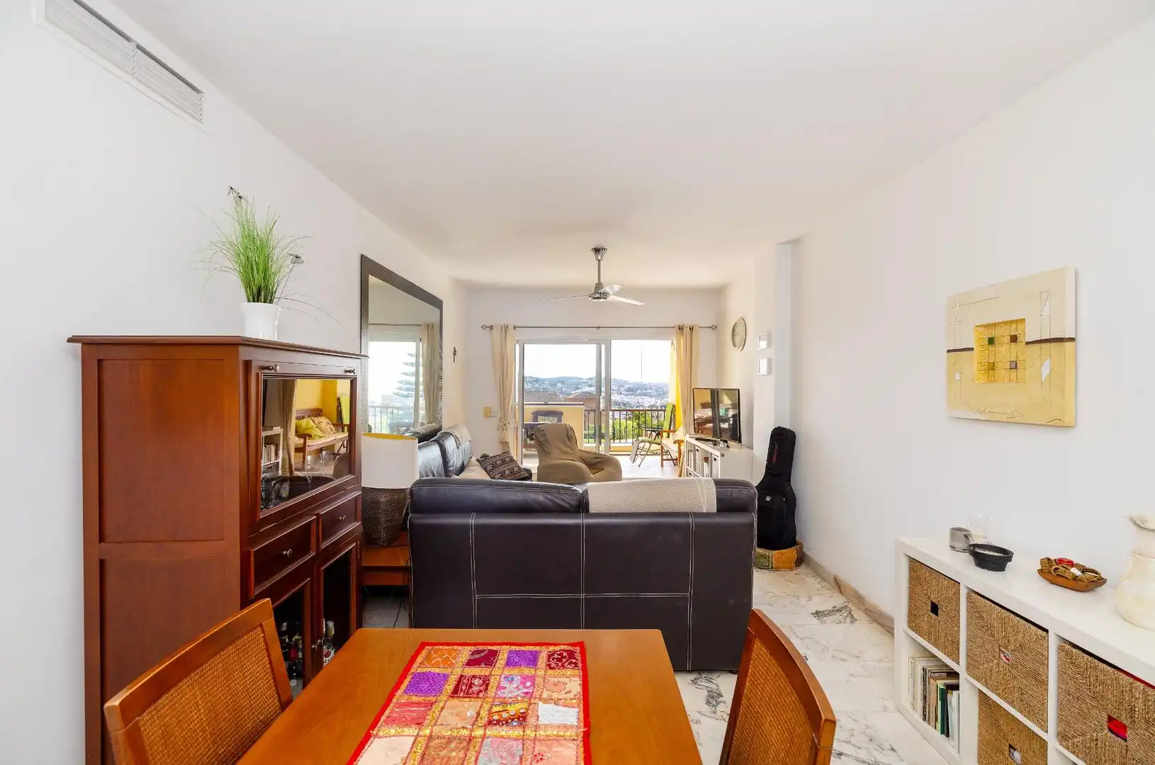 Living room of Flat for sale in Mijas  with Air Conditioner, Terrace and Storage room