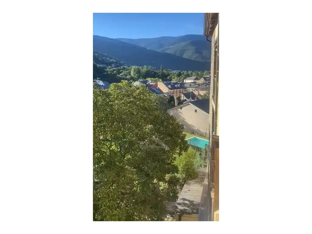 Außenansicht von Maisonette zum Verkauf in Sort mit Klimaanlage, Privatgarten und Schwimmbad