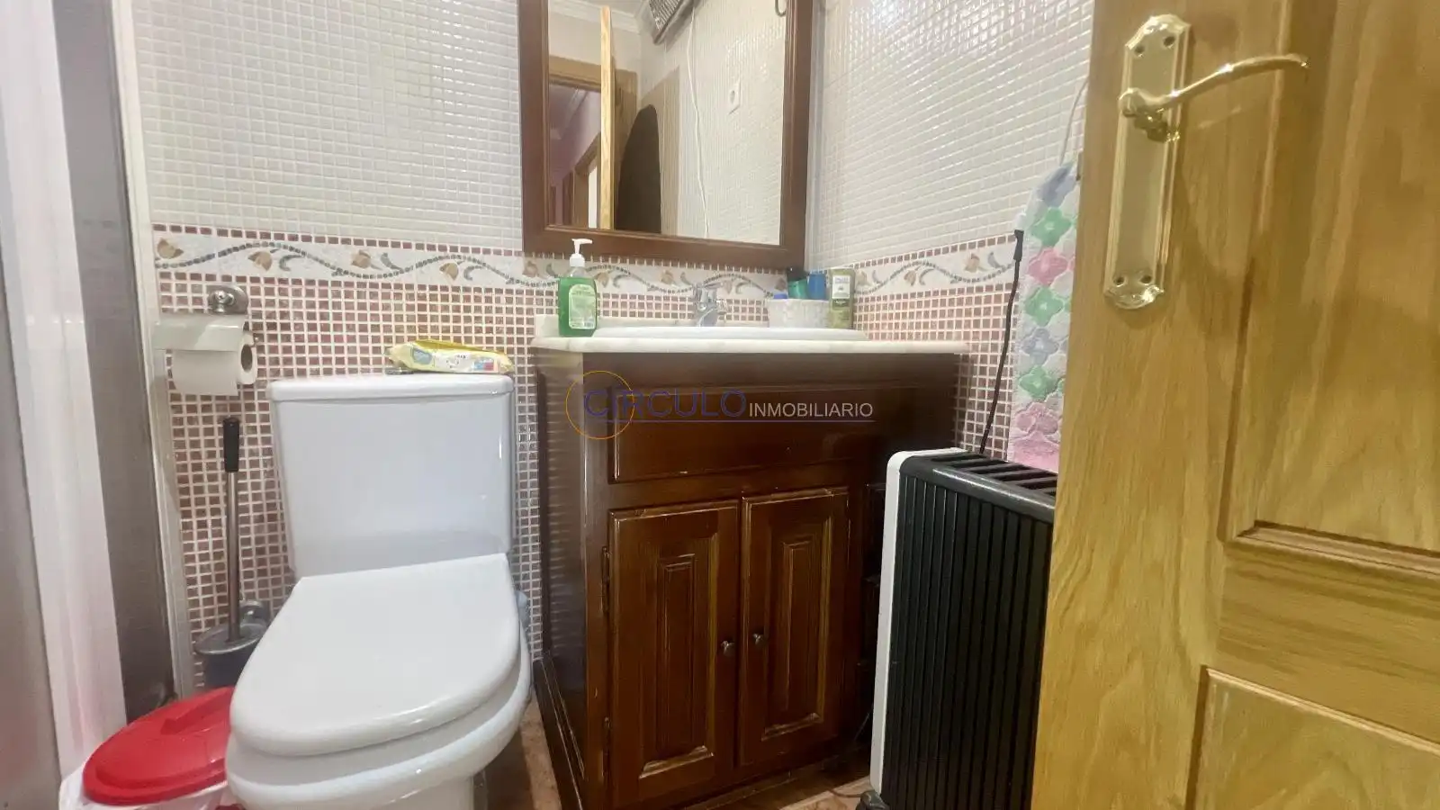 Baño de Piso en venta en Lorca con Aire acondicionado y Amueblado