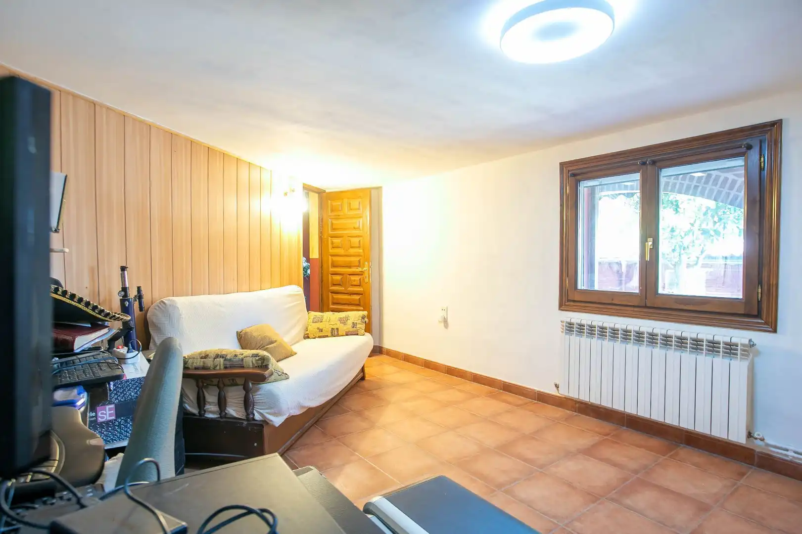 Houses for sale in Legarda  with Air Conditioner, Heating and Private garden