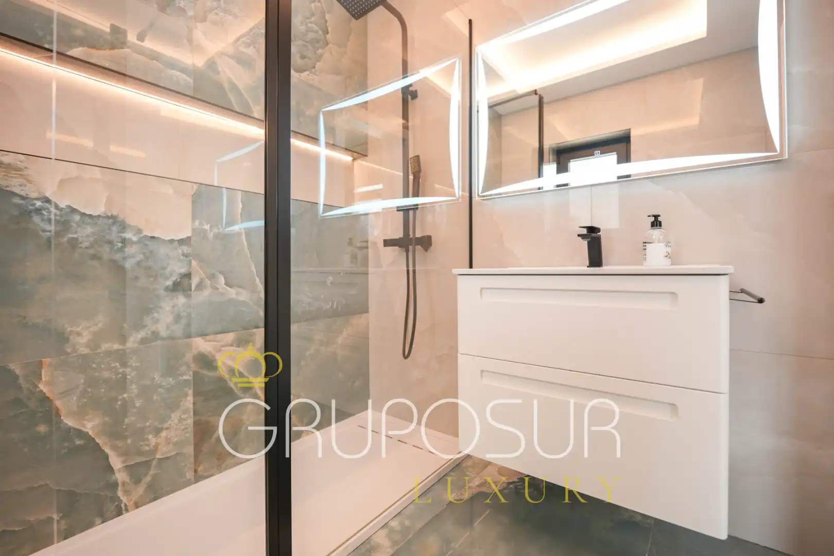 Baño de Casa o chalet en venta en Valladolid con Aire acondicionado, Calefacción y Jardín privado