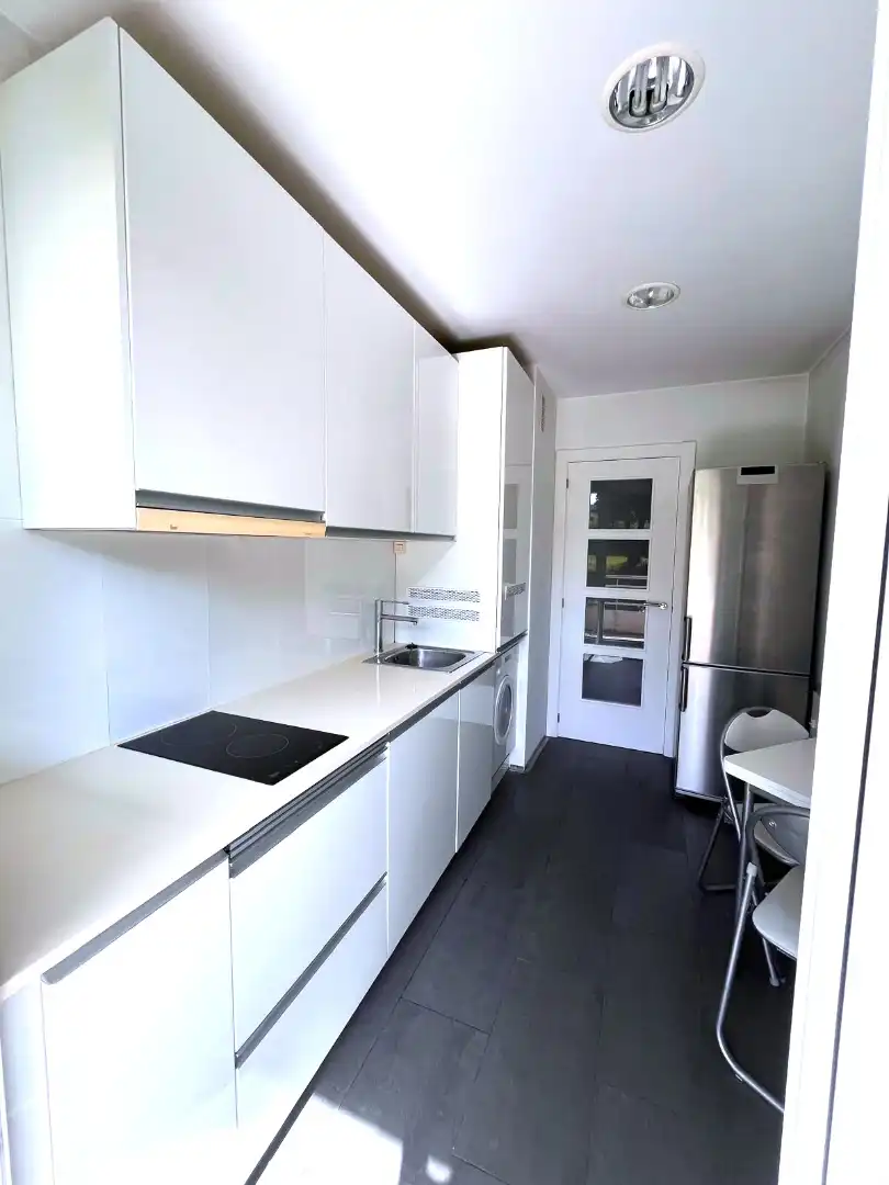 Cocina de Piso en venta en Castro-Urdiales con Calefacción, Jardín privado y Parquet