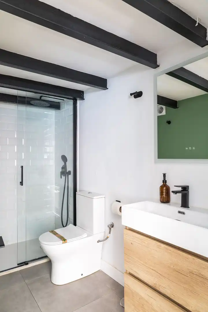 Bathroom of Apartments for sale in Málaga