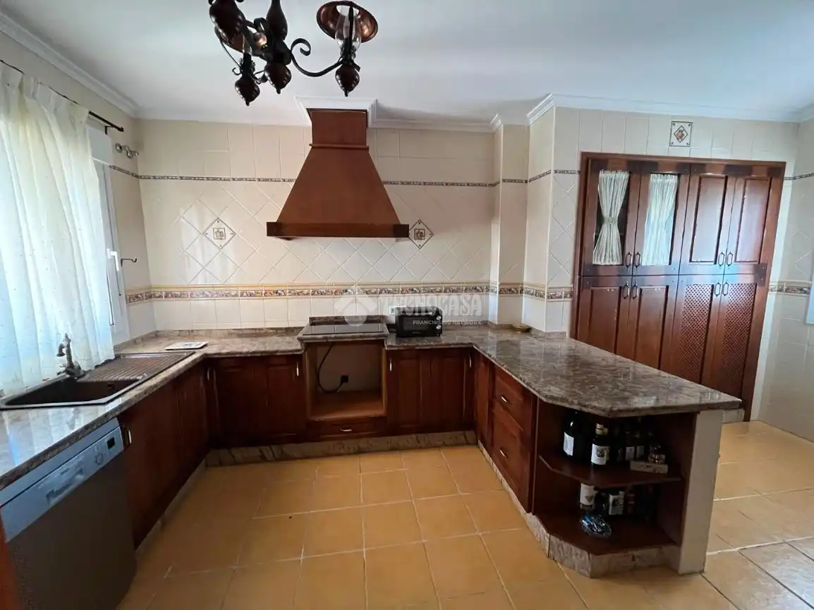 Cocina de Casa o chalet en venta en Alcalá de Guadaira con Aire acondicionado, Terraza y Amueblado