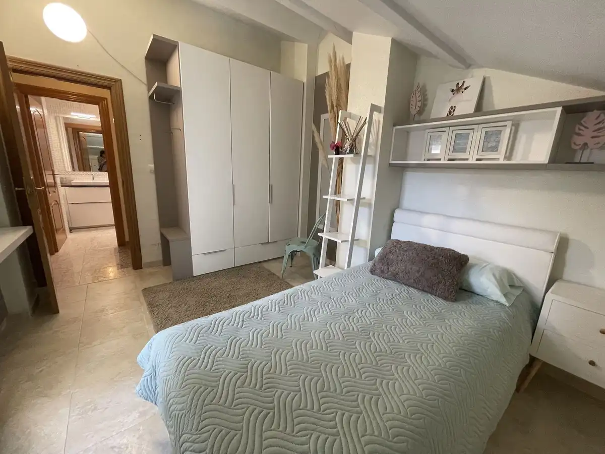 Dormitori de Casa o xalet en venda en Pilar de la Horadada amb Aire condicionat, Jardí privat i Terrassa