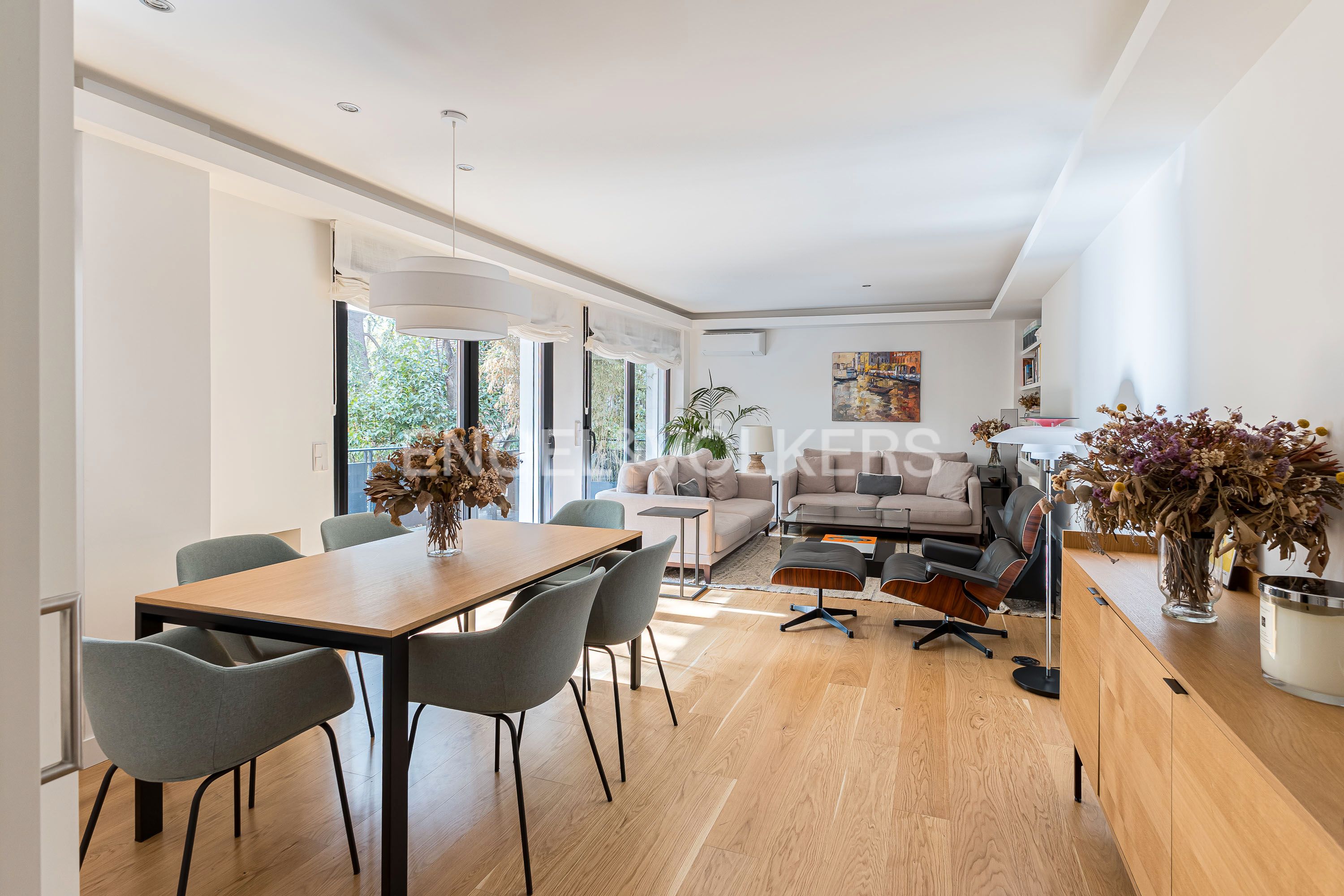 Vista exterior de Apartament de lloguer en  Madrid Capital amb Aire condicionat, Calefacció i Terrassa