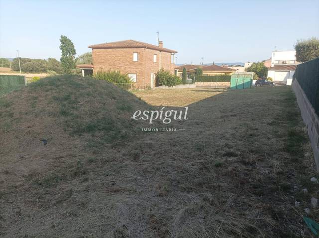 Terreno en Venta en Carrer Llevant, 13 en Riudellots de la Selva