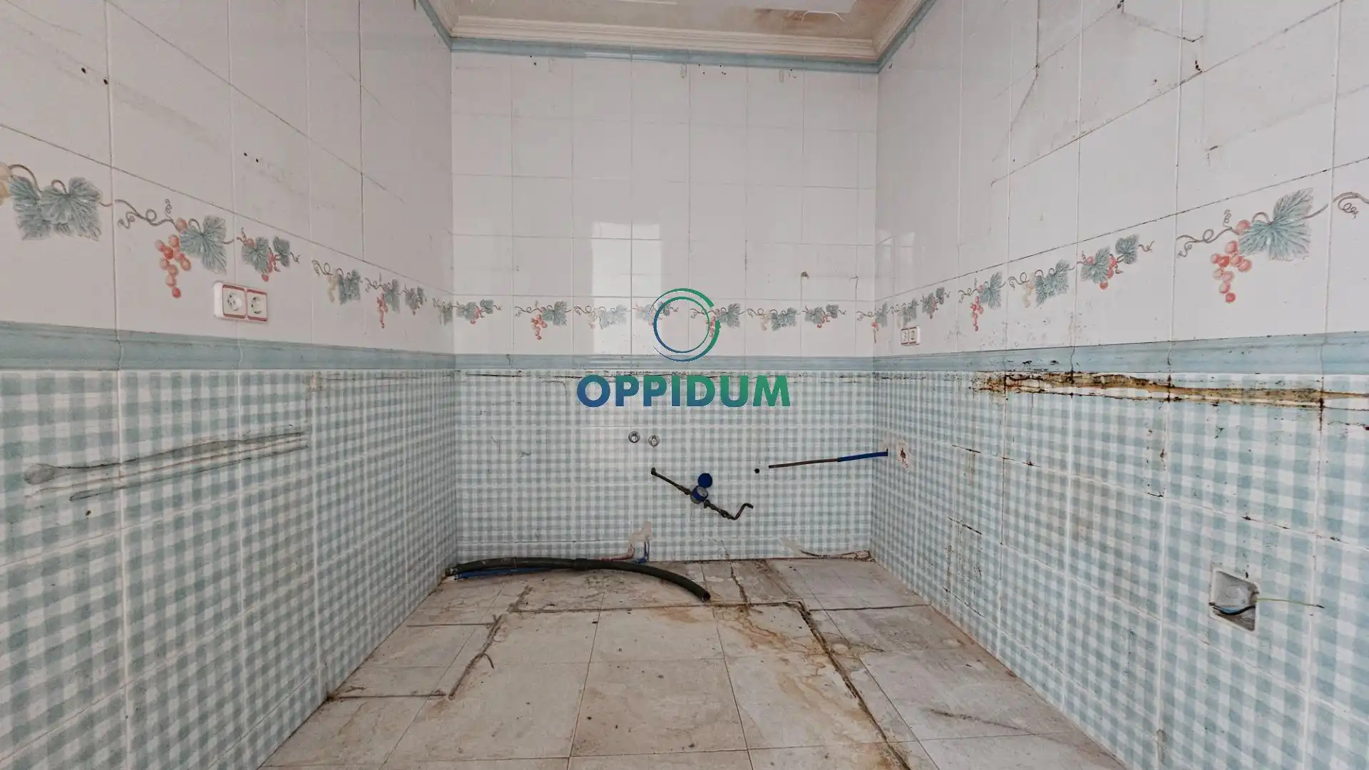 Badezimmer von Gebäude zum Verkauf in Ferrol