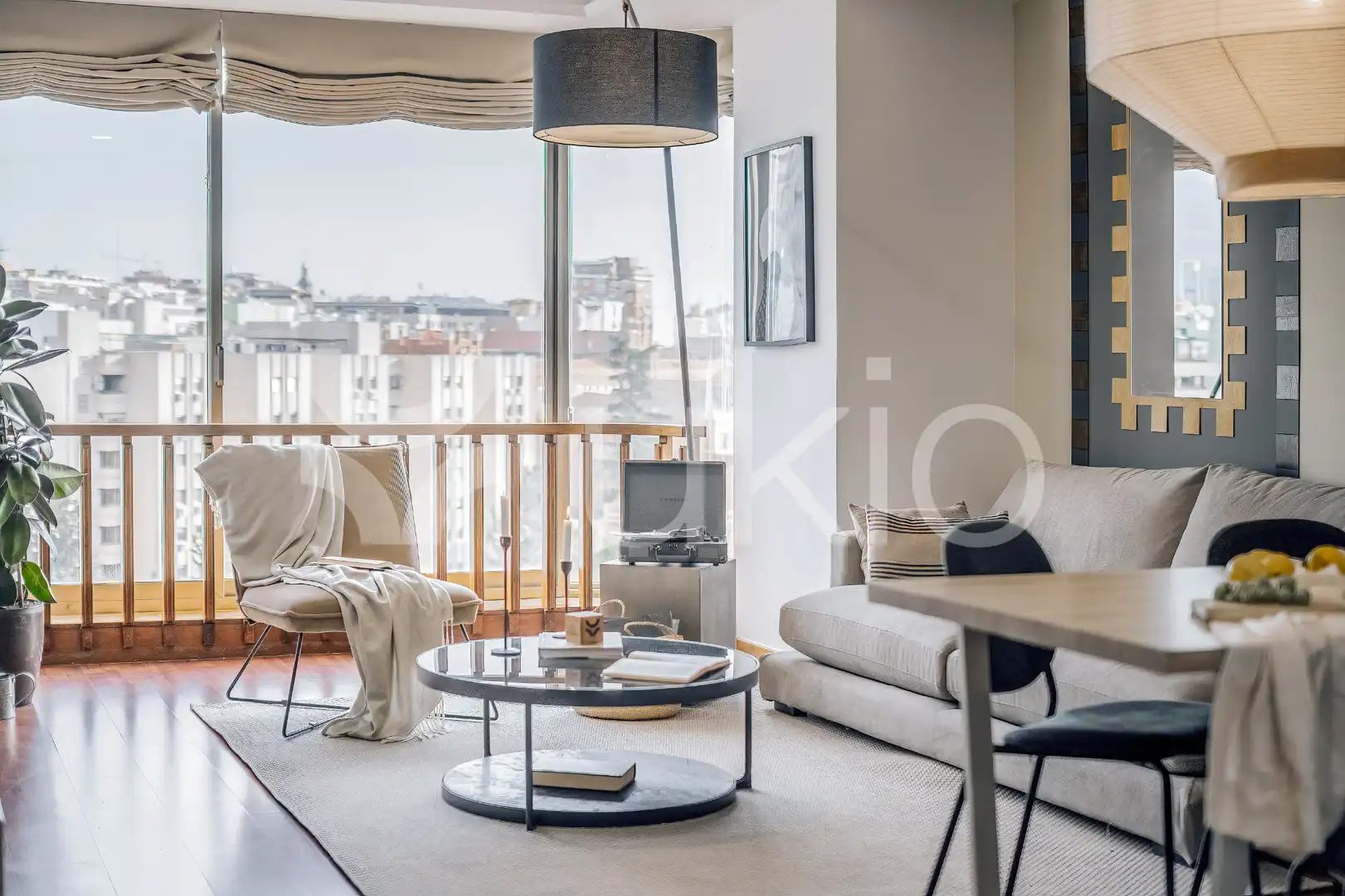 Living room of Flat for rent in Madrid  with Air Conditioner, Heating and Furnished