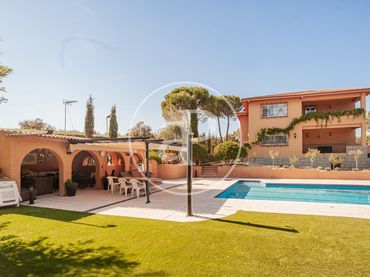Casa amb balcó en venda a Raya del Palancar - Guadamonte