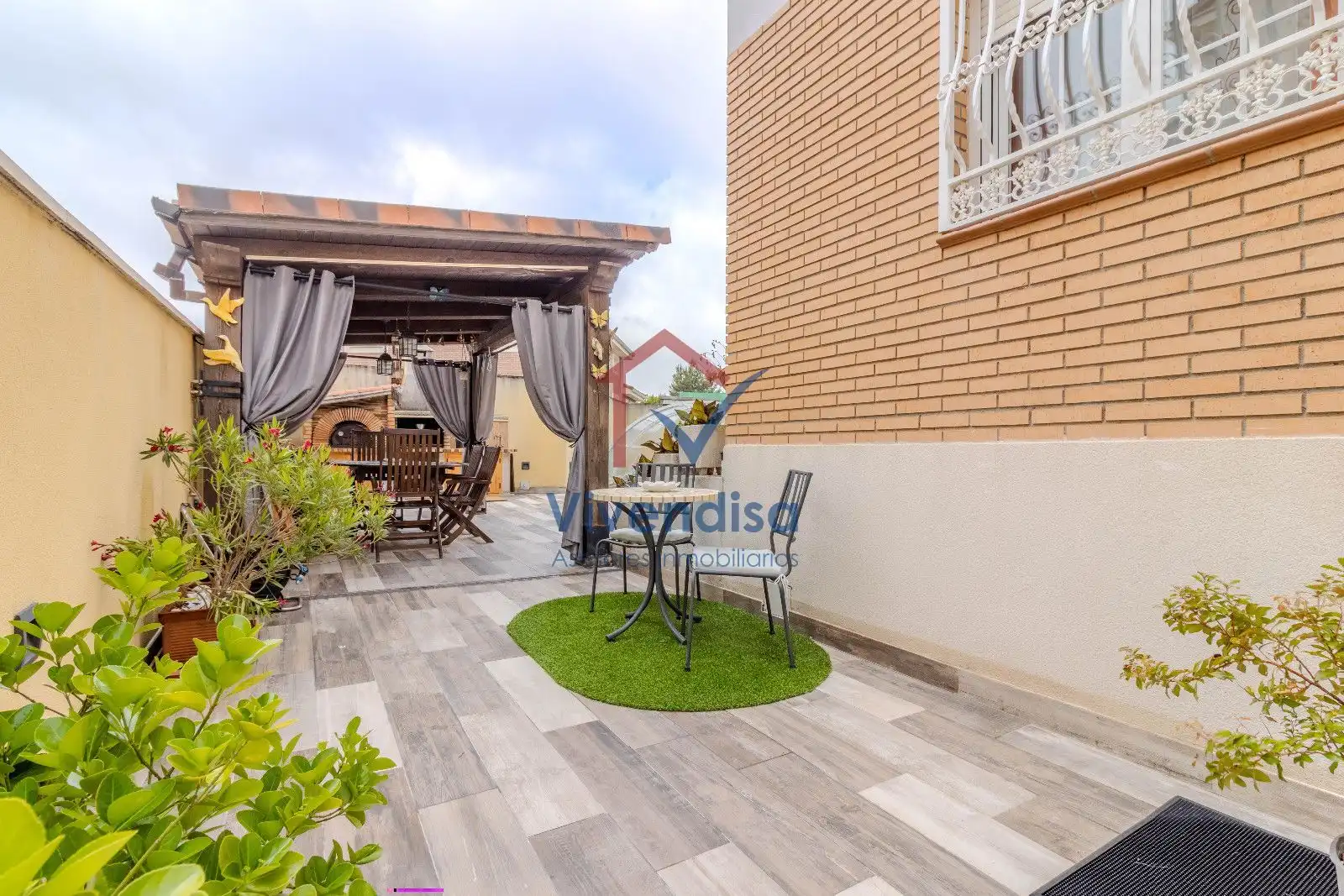 Terraza de Casa adosada en venta en Cabanillas del Campo con Terraza y Piscina