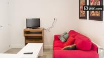 Living room of Flat to rent in  Madrid Capital  with Air Conditioner and Balcony