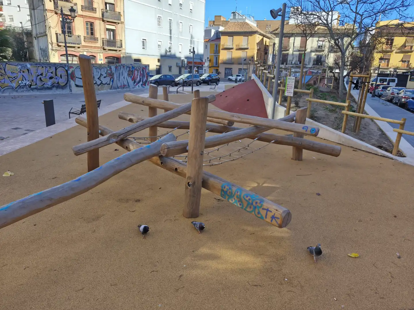 Außenansicht von Wohnung zum Verkauf in Valencia mit Abstellraum und Ofen