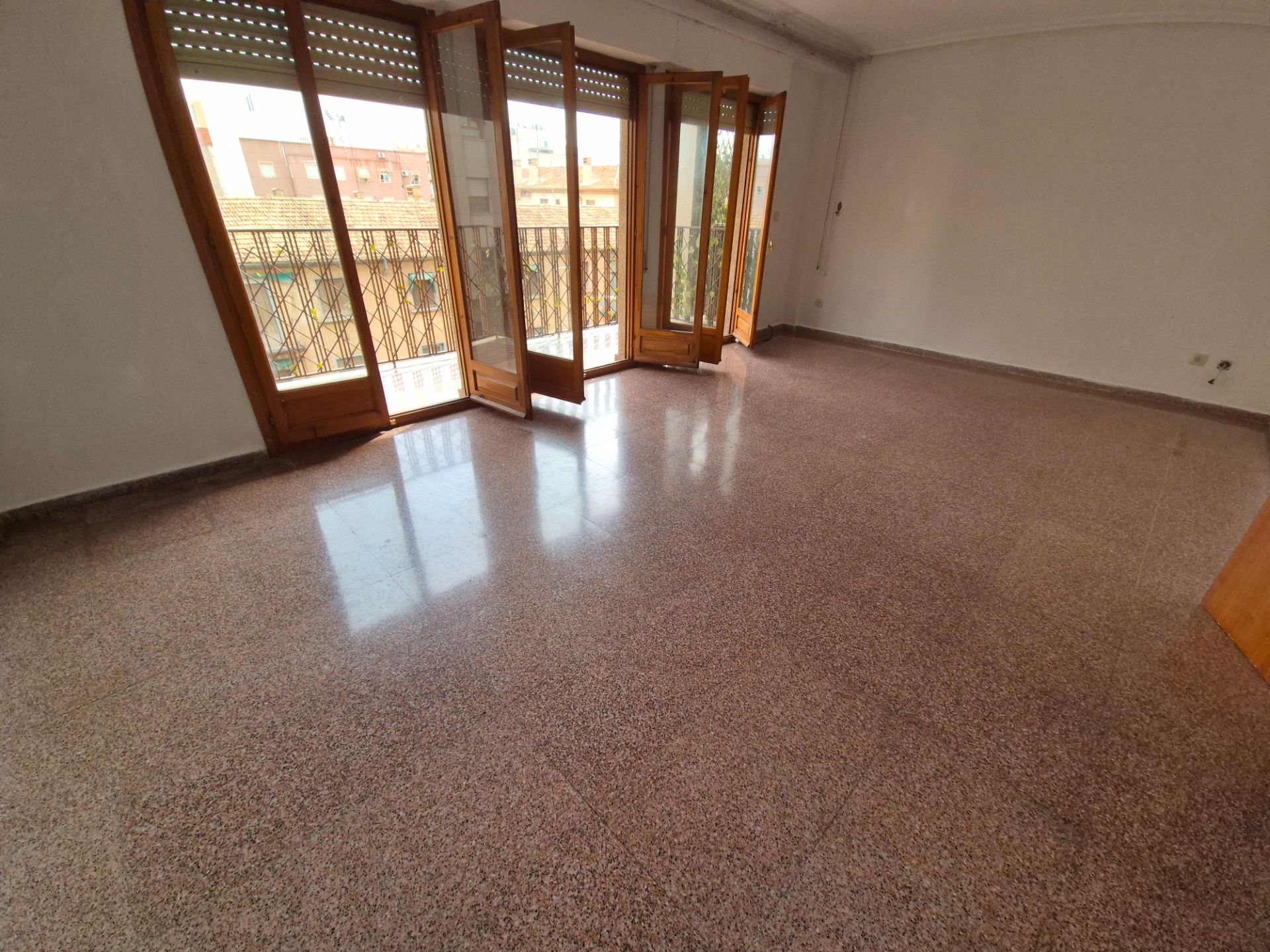 Flat to rent in Elche / Elx  with Air Conditioner, Storage room and Balcony