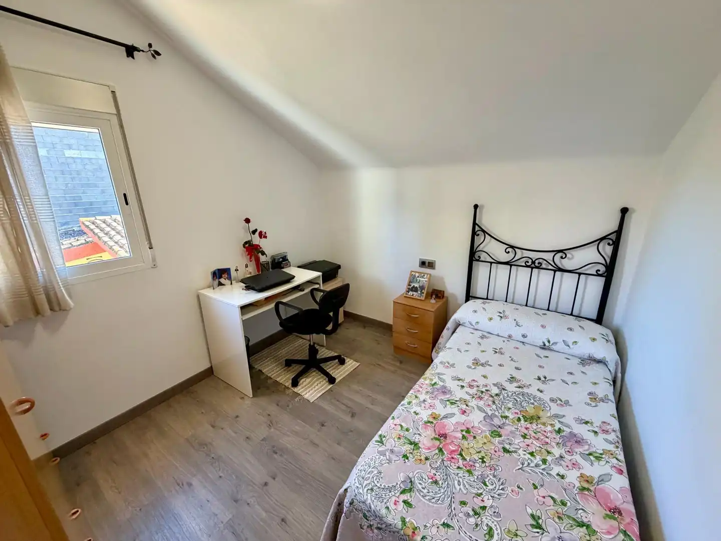 Habitación de Casa o chalet en venta en Torrent con Aire acondicionado, Jardín privado y Terraza
