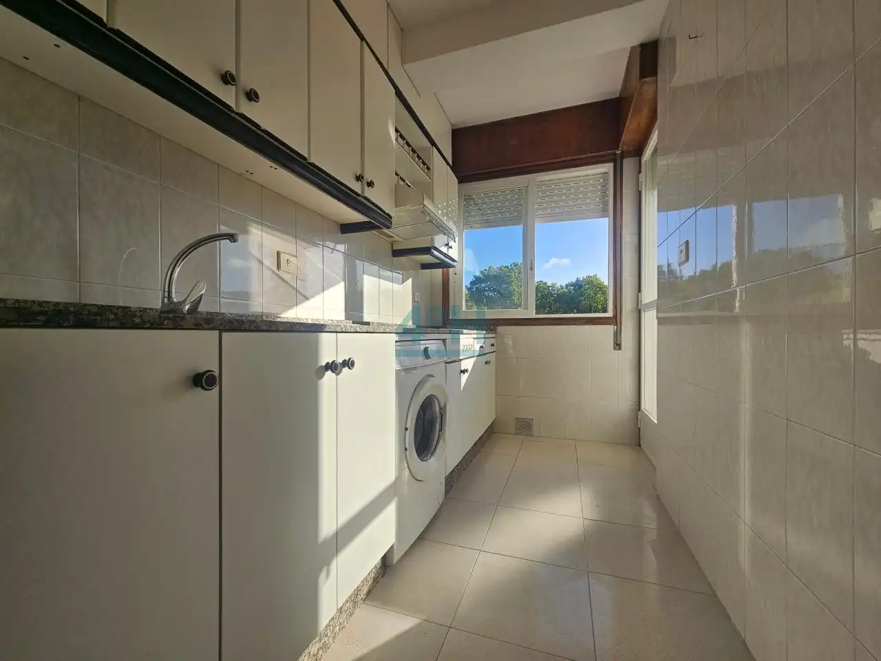Flat with terrace for sale in Couto