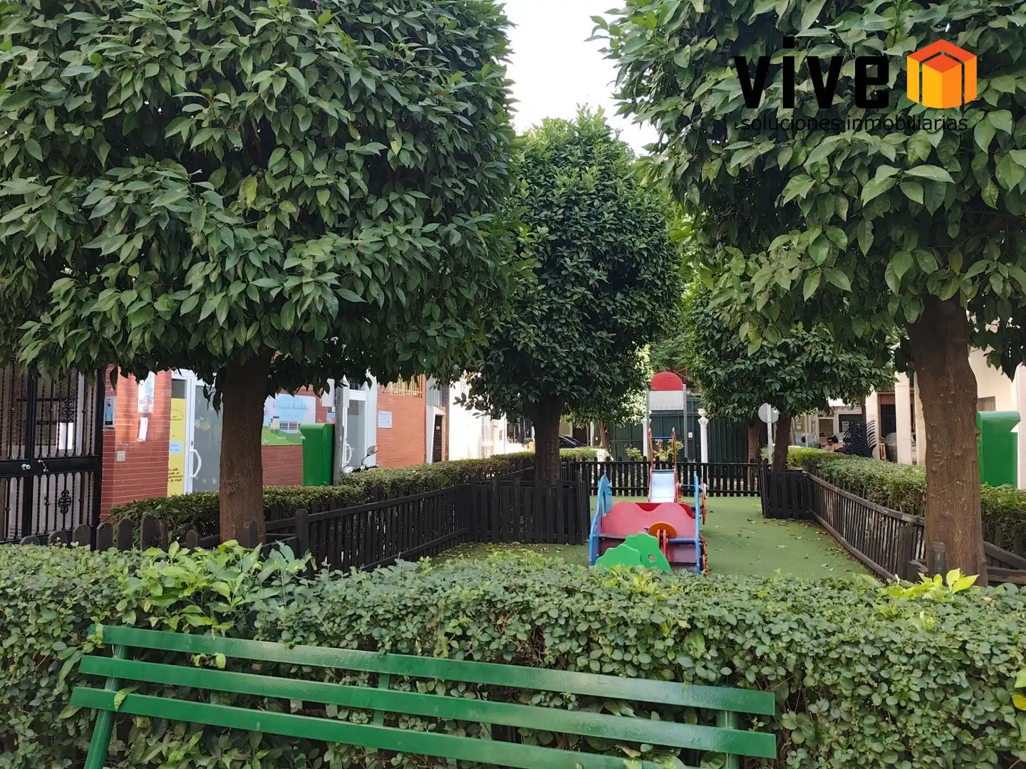 Vista exterior de Piso en venta en Sevilla con Aire acondicionado, Terraza y Trastero