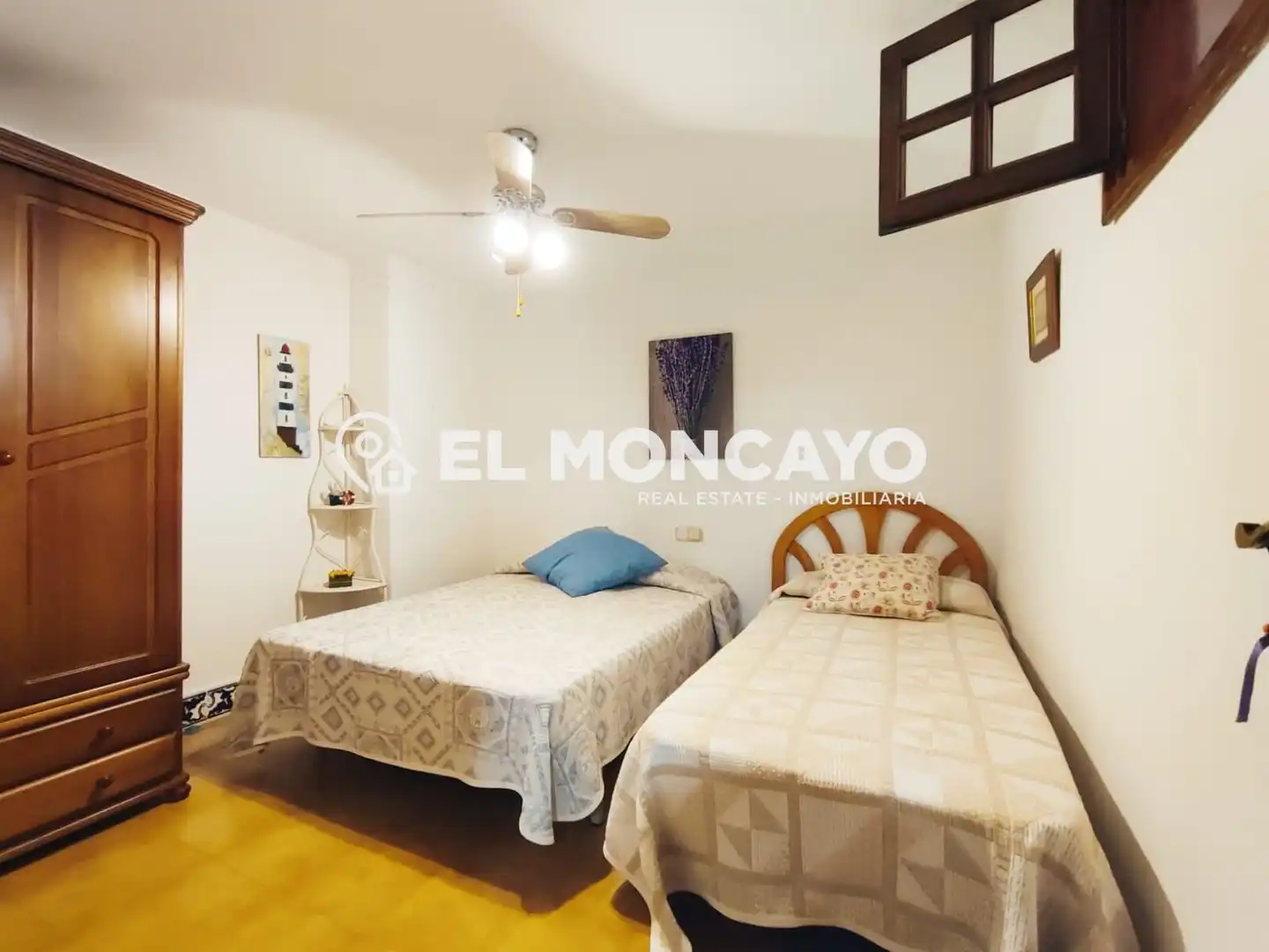 Dormitori de Casa adosada en venda en Guardamar del Segura amb Terrassa, Traster i Moblat