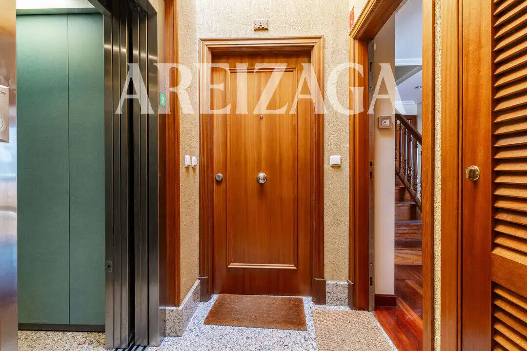 Piso con terraza en venta en Paseo de Ulía, imagen 36