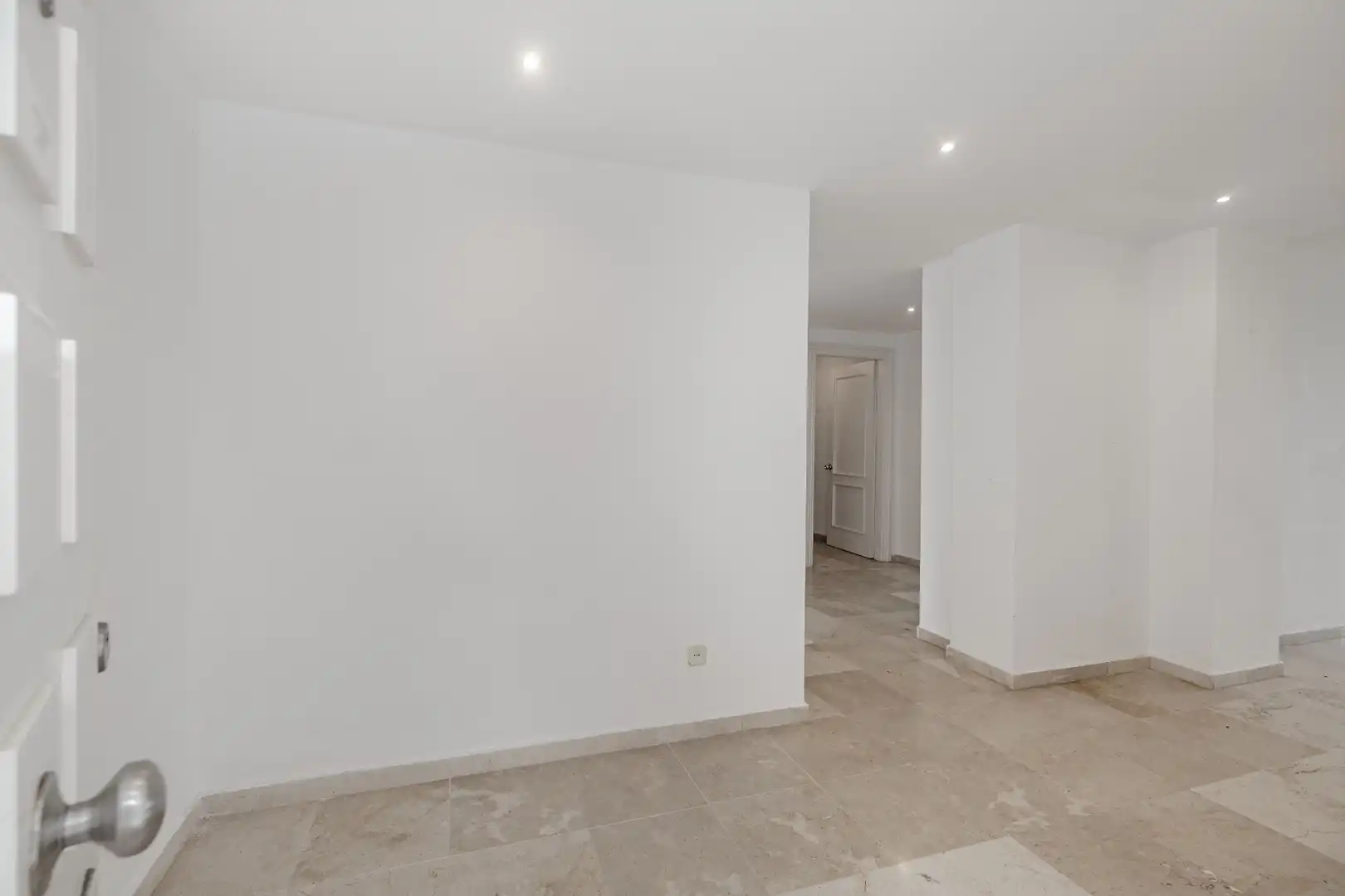 Piso en venta en Marbella con Terraza, Trastero y Balcón