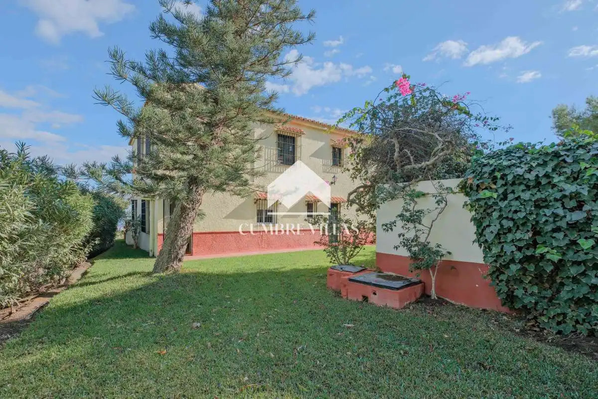 Jardí de Casa o xalet en venda en Nerja amb Jardí privat i Terrassa