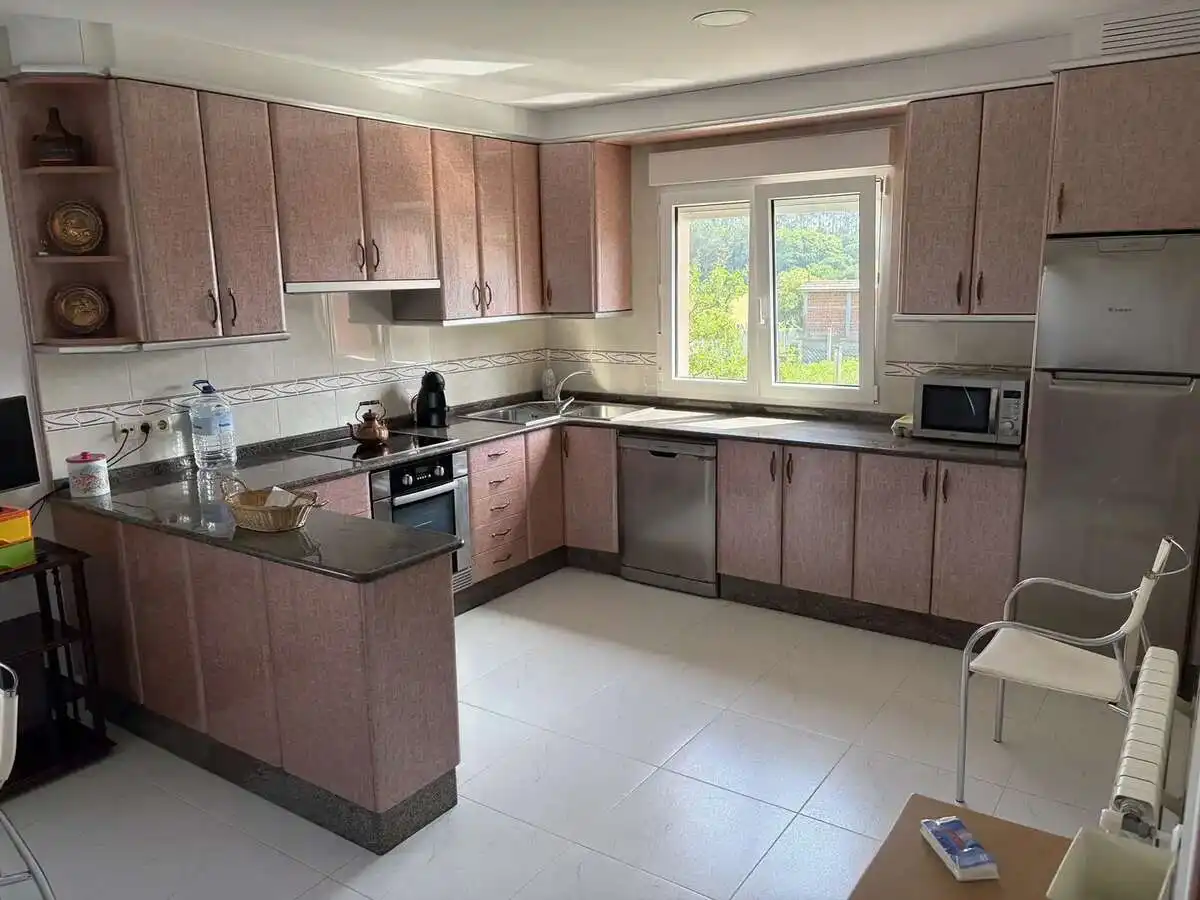 Casa adosada en venta en Oroso