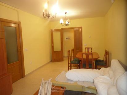 Flat for sale in Tomelloso  with Air Conditioner, Swimming Pool and Balcony