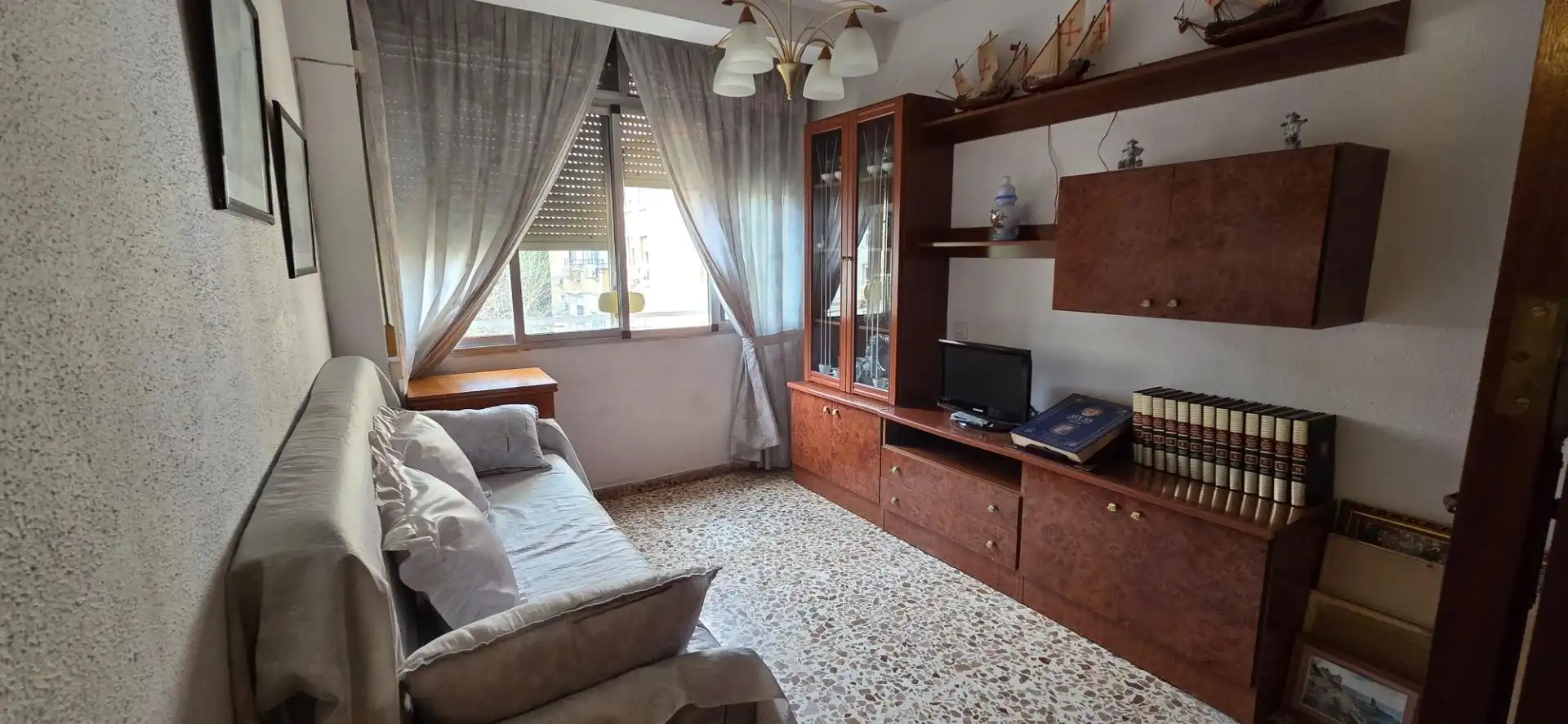 Bedroom of Flat for sale in Sevilla  with Terrace