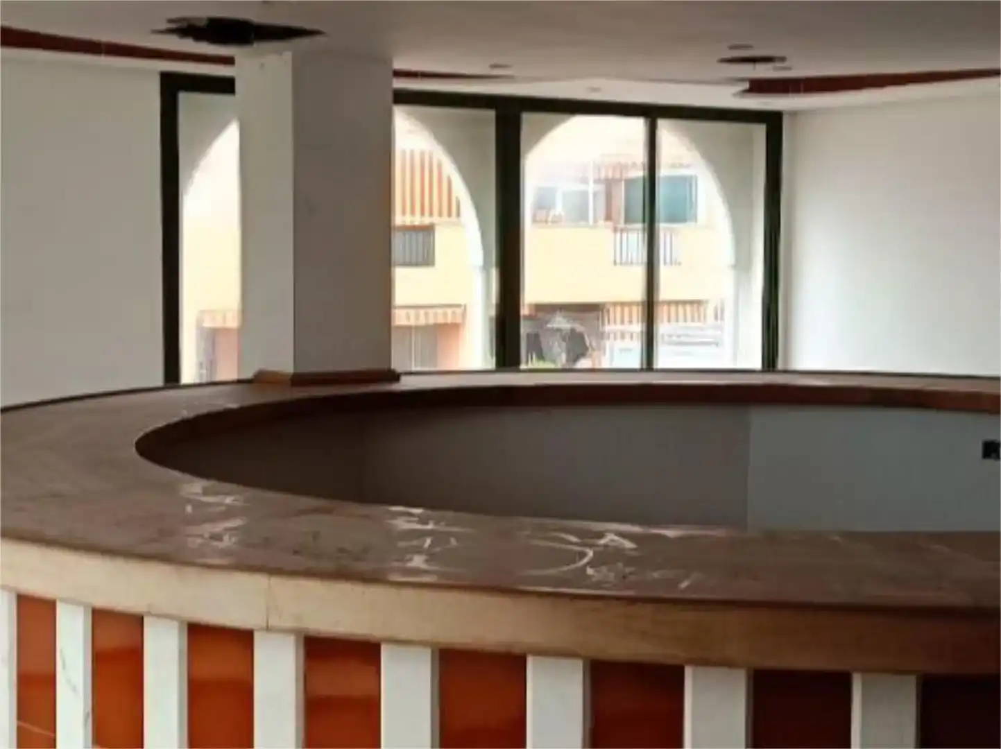 Fabrikhallen zur Miete in Casares