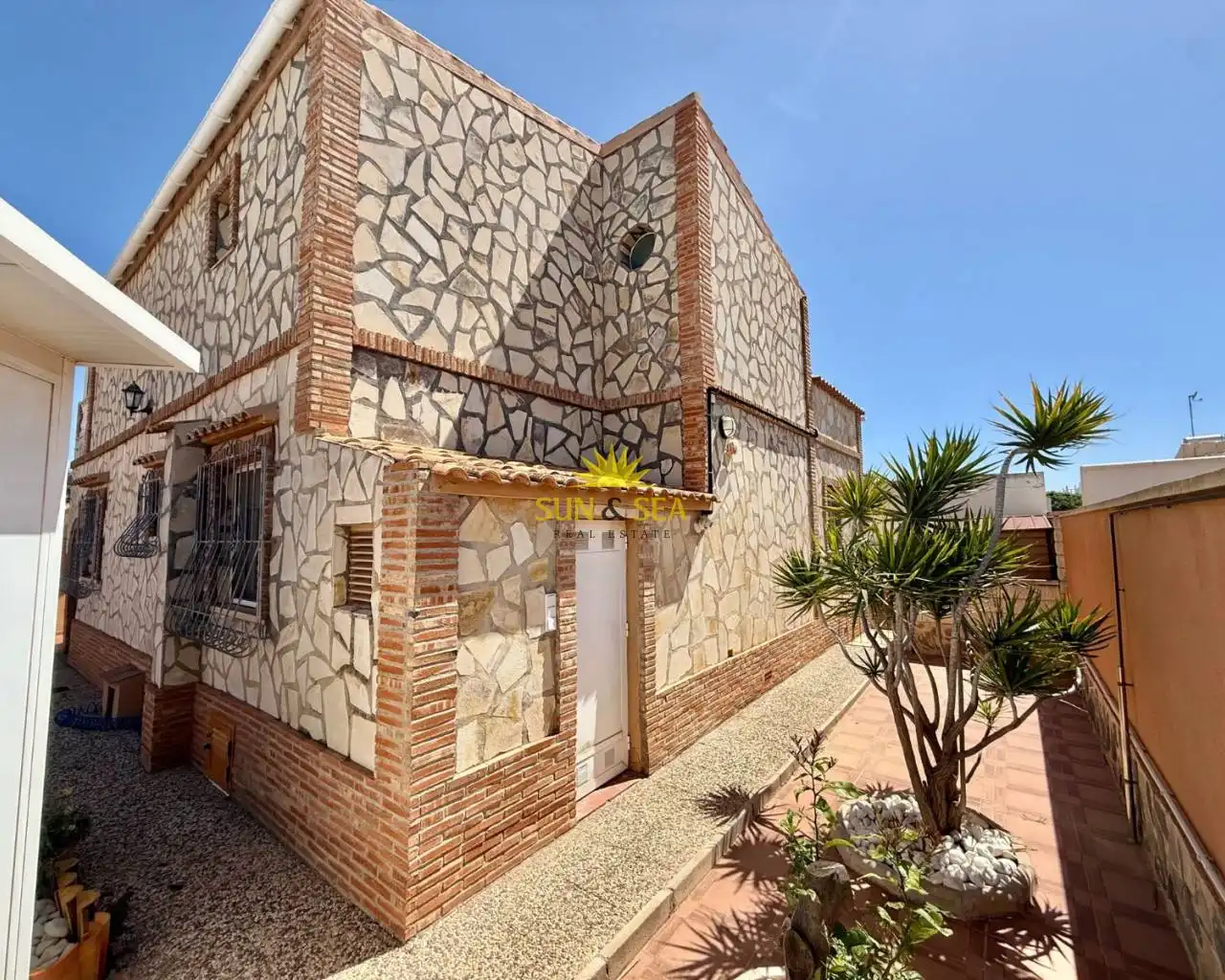 Chalet con piscina en venta en Orihuela Costa, imagen 4