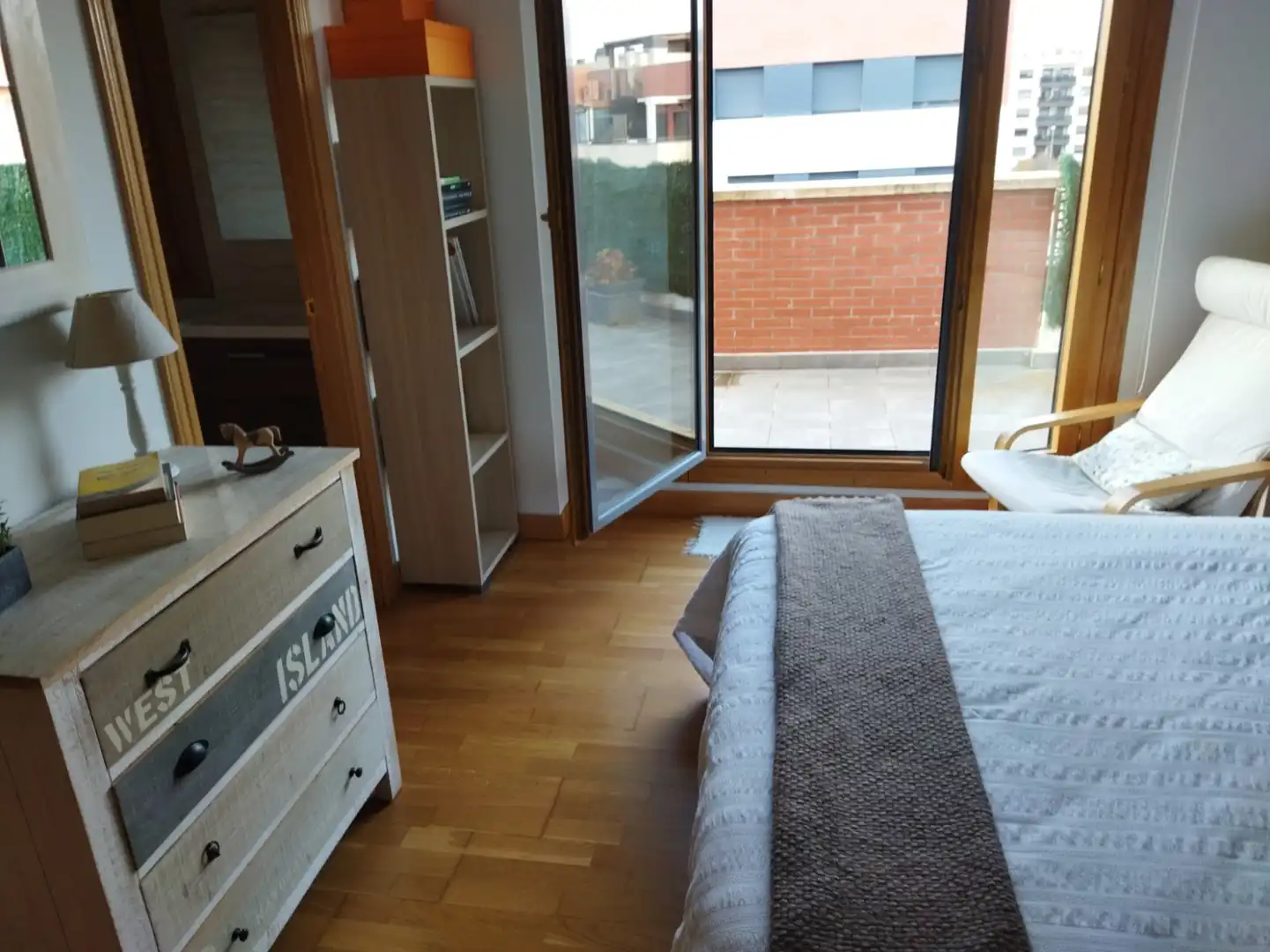 Dormitori de Àtic en venda en  Logroño amb Calefacció, Terrassa i Piscina