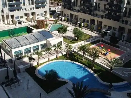 Piscina de Pis de lloguer en Valencia amb Aire condicionat, Calefacció i Jardí privat