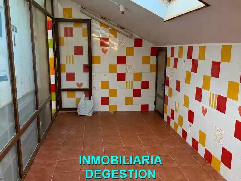 Detached homes for sale in Linares  with Air Conditioner, Heating and Swimming Pool
