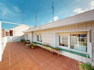 Maisonette mit Balkon zum Verkauf in Nafarroa Kalea