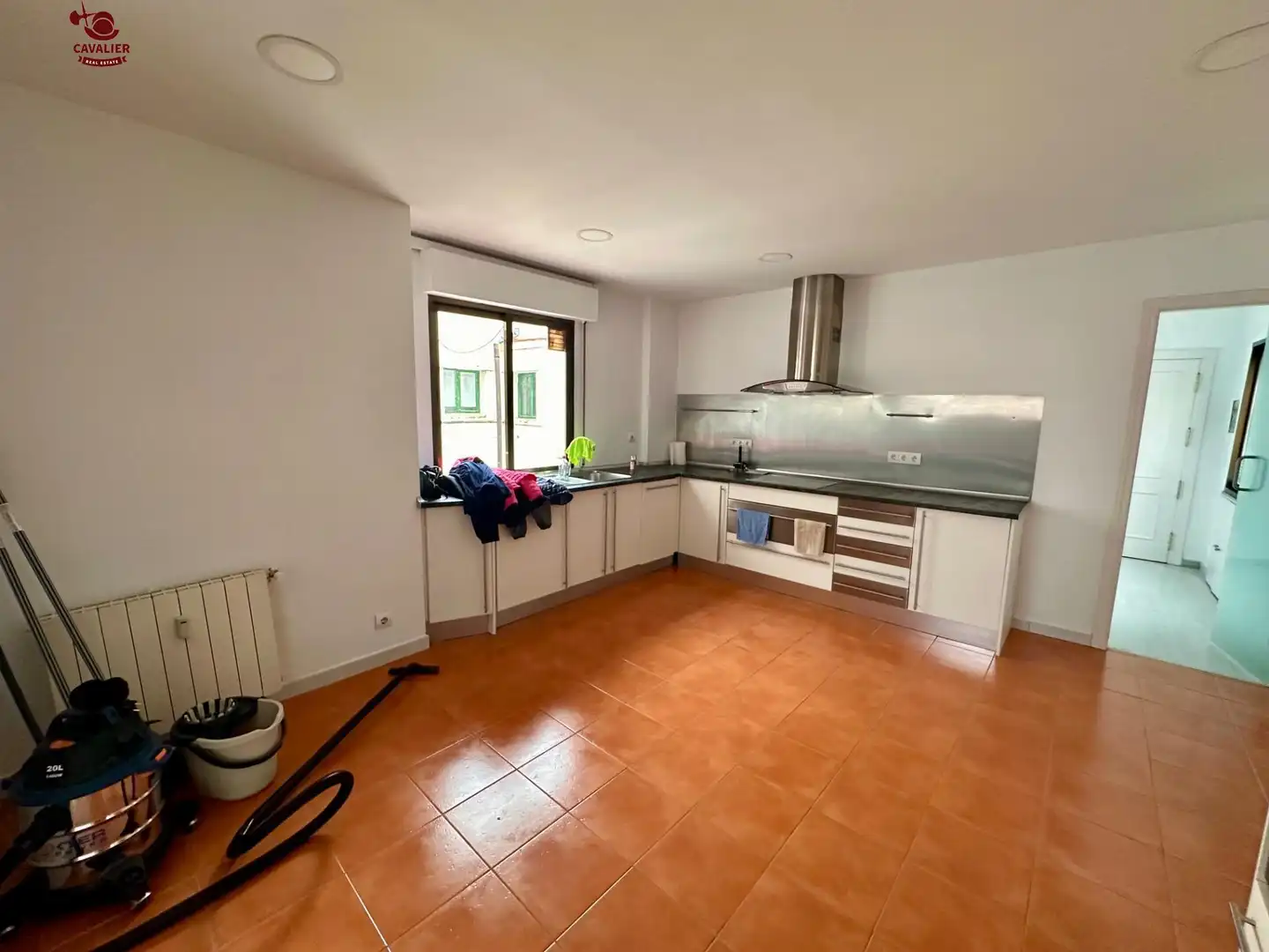 Cocina de Piso para compartir en Madrid con Calefacción y Terraza