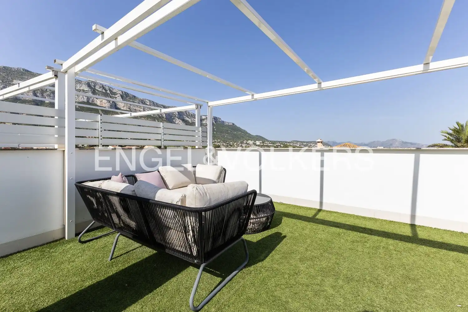 Terrace of Houses for rent in Dénia  with Air Conditioner, Heating and Private garden