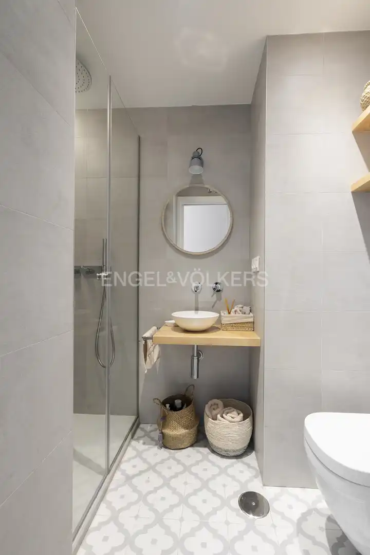 Badezimmer von Wohnung zur Miete in Madrid mit Klimaanlage, Heizung und Terrasse