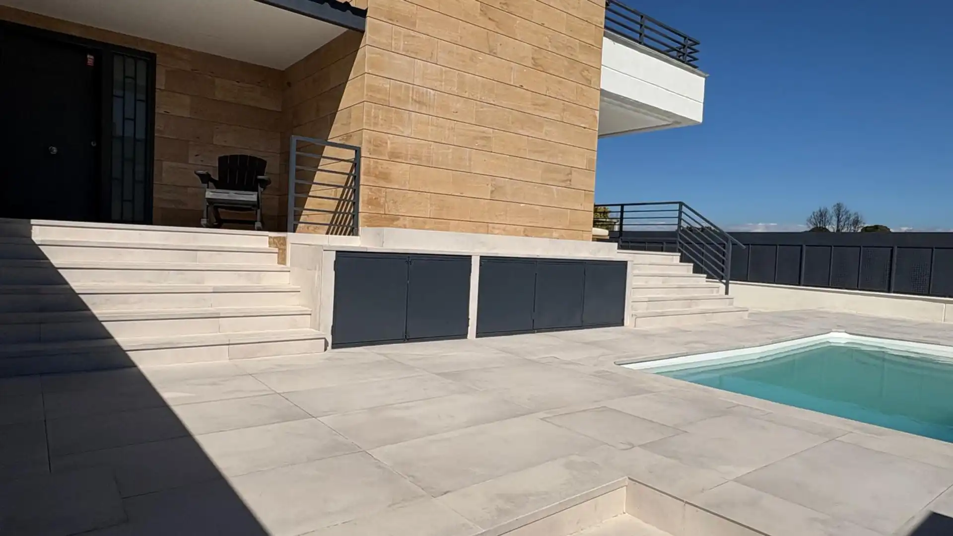 Terraza de Casa adosada en venta en Villanueva de la Cañada con Aire acondicionado, Calefacción y Jardín privado