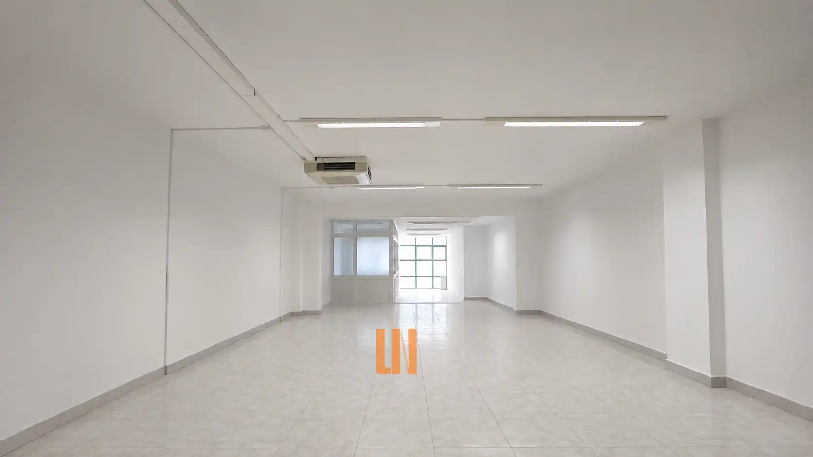 Oficina de lloguer a Avenida Quinta, 213, Mesoiro